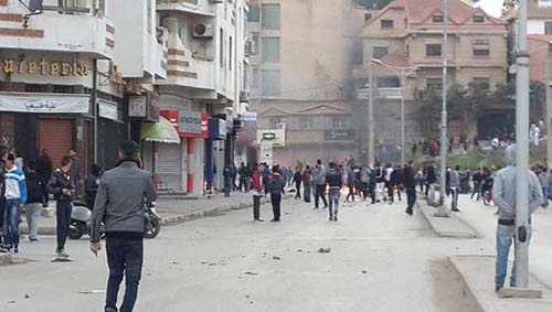 Émeutes et affrontements entre les supporteurs et les services de l&rsquo;ordre (Actualisé)