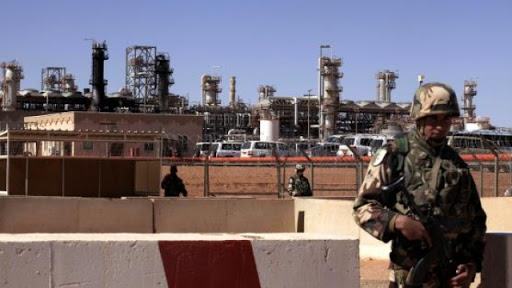 Face au terrorisme, l’Algérie fait cavalier seul