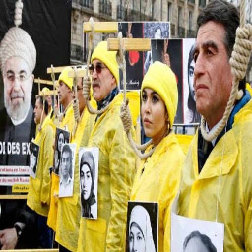 France: plusieurs centaines de manifestants contre la visite de Rohani