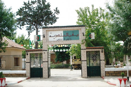 Gestion des collectivités locales et décentralisation  la commune algérienne : ambitions et limites