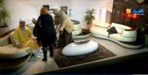 Insolite : Cheikh Chamesedine insulté par une dame