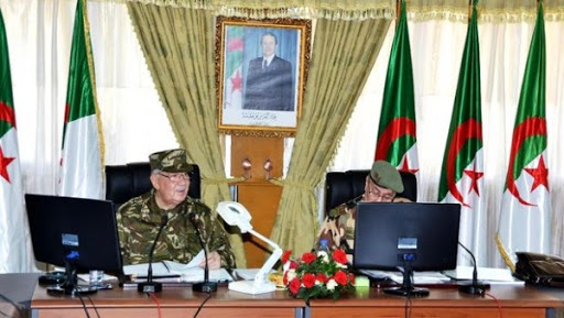 La préservation des intérêts de l&rsquo;Algérie, « meilleure assurance » pour un avenir serein (Gaïd Salah)