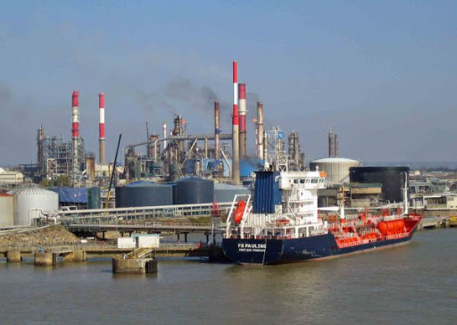 L’algérie importe pour 1,8 milliard de dollars de produits pétroliers