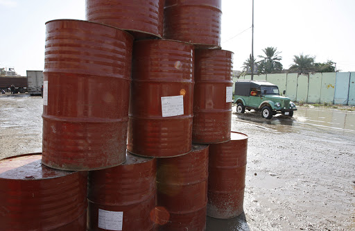 Le baril de pétrole vaut désormais moins cher que… le baril vide !