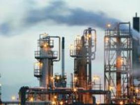 Le Brent finit la journée en hausse à 32,85 dollars