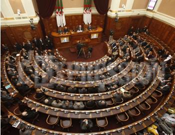 Le FLN et le RND sont arrivés à un compromis: la sagesse revient au Sénat