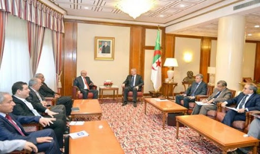 Le Premier ministre et l&rsquo;UGCAA abordent la situation de la sphère commerciale