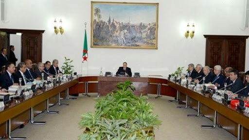 Libérée, enfin, au bout d’une longue attente, La révision constitutionnelle ou l’événement phare de 2016