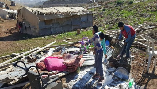 L&rsquo;UNRWA condamne des démolitions de maisons de familles palestiniennes bédouines réfugiées