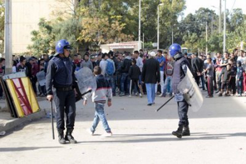 Marche à Tigzirt, émeutes à Oued El Ma et grève générale à At Ouertiran (Beni Ourthilane)