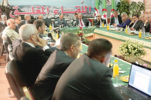 Mise en conformité de l’arsenal juridique avec la nouvelle constitution: l’opposition sceptique