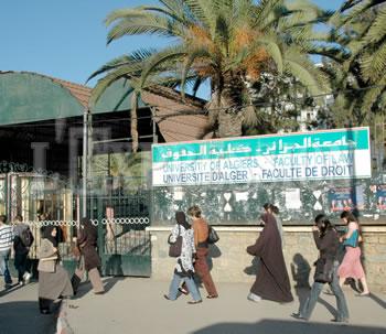 Tahar Hadjar à propos de l&rsquo;élaboration des programmes universitaires: « Les patrons seront associés »