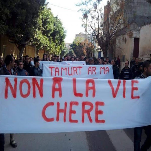 Tizi Ouzou : Manifestation à Tigzirt contre la vie chère