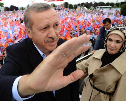 Turquie: Erdogan cite l&rsquo;Allemagne nazie pour défendre un système présidentiel