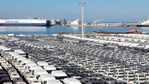 Véhicules: les importations ont baissé de 2,5 milliards de dollars en 2015