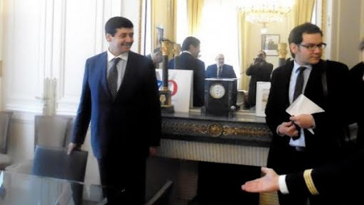 Zitouni remet à Paris un message de condoléances du chef de l&rsquo;Etat à la famille de feu Abdelhafid Yaha