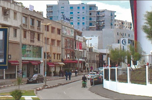 Aménagement du boulevard sidi yahia: des trottoirs difficilement accessibles pour les piétons