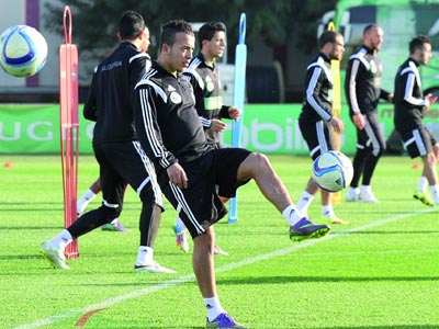Football – Gourcuff a arrêté une liste de 25 joueurs Les clubs algérois principaux pourvoyeurs de la l’EN A’