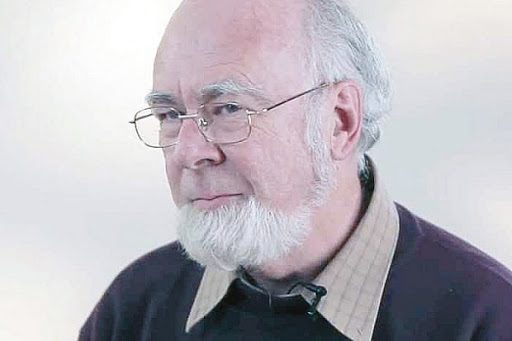 François Paré : “L’État ne doit pas discriminer les langues maternelles et officielles”