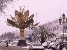 Il neige à nouveau à gros flocons sur Sétif