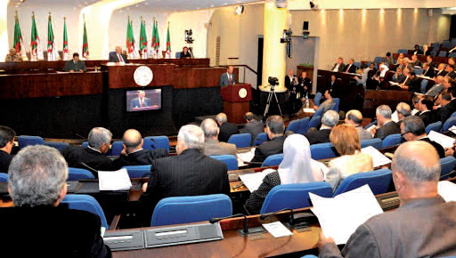 La presse étrangère non autorisée lors du vote de la nouvelle constitution