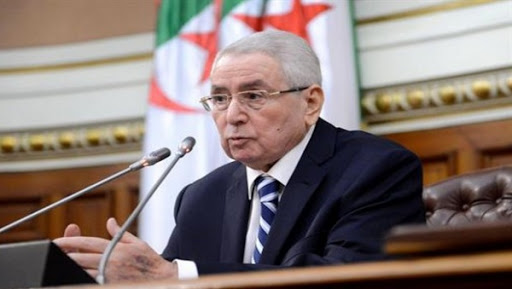 La révision de la Constitution consacre les réformes annoncées par le président Bouteflika