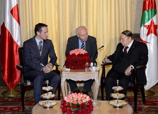 Le président Bouteflika reçoit le ministre danois des Affaires étrangères