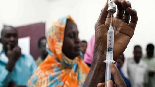 Le prix des vaccins, un « obstacle majeur » à la généralisation de la vaccination en Afrique (MSF)