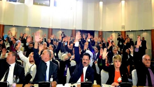 Les partenaires socioéconomiques saluent l&rsquo;adoption de la nouvelle Constitution