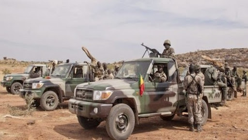 Mali: trois militaires maliens tués par une mine dans le Centre (Défense)