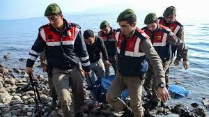 Onze morts dans le naufrage d’un bateau de migrants au large de la Turquie