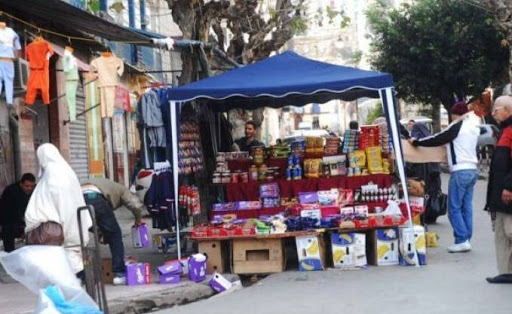 Plus de 4 700 commerçants activent dans 140 marchés informels