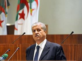 Sellal présente le projet de loi portant révision de la Constitution