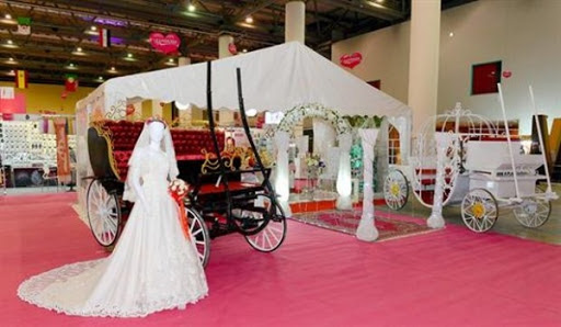 Une centaine d’exposants à la 4ème édition du salon du mariage d’Oran