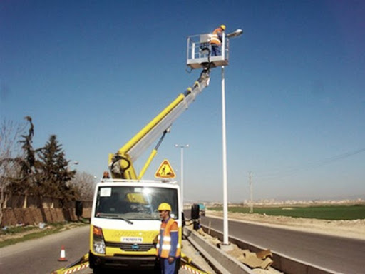 Blida : routes et cités dans le noir, de grands défis pour la nouvelle entreprise d’éclairage public