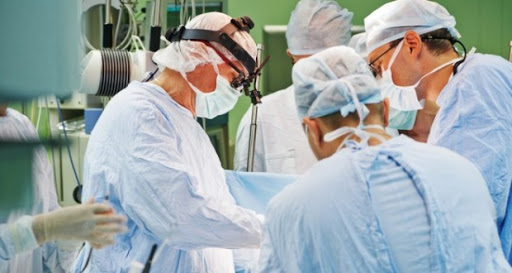 Cardiologie : installation d’un stimulateur cardiaque effectuée avec succès à Naâma