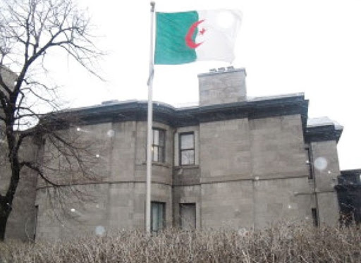 Ils seront annulés si leurs titulaires ne les retirent pas rapidement: Des centaines de passeports en souffrance au consulat d’Algérie à Montréal
