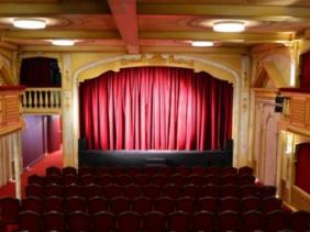 L&rsquo;Algérie accueillera le Festival du théâtre arabe début 2017