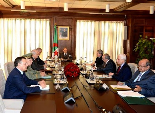 Le Président Bouteflika préside un Conseil restreint sur la situation dans la région