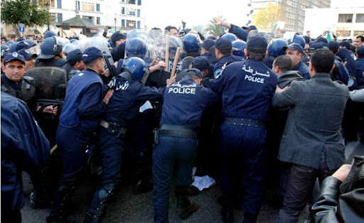 Le sit-in des enseignants contractuels empêché
