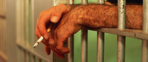 Les prisons algériennes vont se vider ….. selon des « calculs mathématiques » de Farouk Ksentini