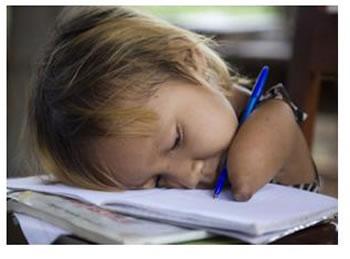 «Les textes de loi consacrant la scolarisation des enfants handicapés non appliqués»