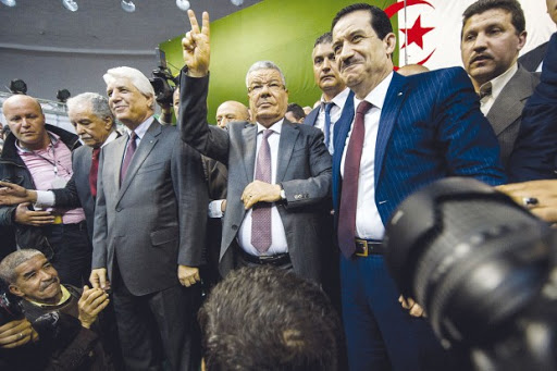 Meeting du “front interne” de Saadani à la coupole: Un petit show et puis s’en vont !