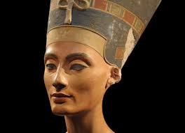 Nefertiti enterrée près de Toutankhamon ? La science n’a pas dit son dernier mot