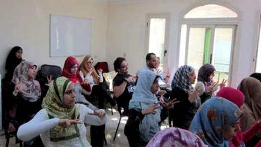 Oran: des agents communaux formés au langage des signes pour aider les sourds-muets