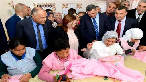 Personnes aux besoins spécifiques: pour le développement des mécanismes de prise en charge