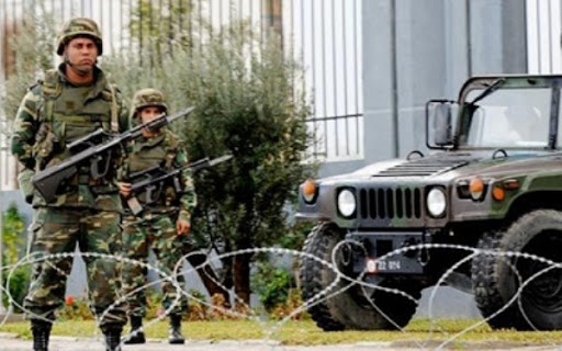 Quatre terroristes arrêtés près des frontières algériennes par l&rsquo;armée tunisienne