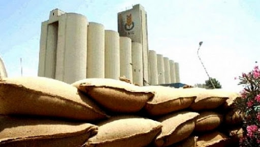 Sellal visite une exploitation agricole, inaugure une station de stockage de céréales près d’Annaba