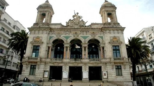 TR d&rsquo;Oran: ‘‘Mebrouk ya M&rsquo;ra’‘ où le bel hommage de Mihoubi à la femme algérienne