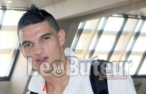 USMA / Ferhat : «À l’exception d’un transfert en Europe, je préfère rester à l’USMA»